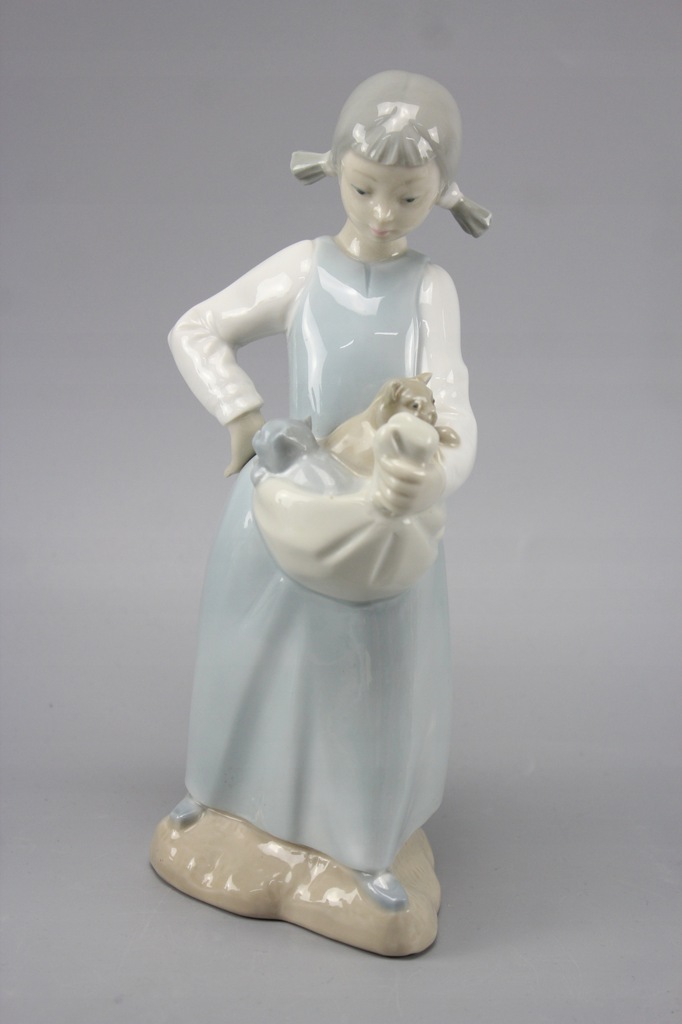 =ARTexpert=figurka NAO LLADRO dziewczyna z kotami