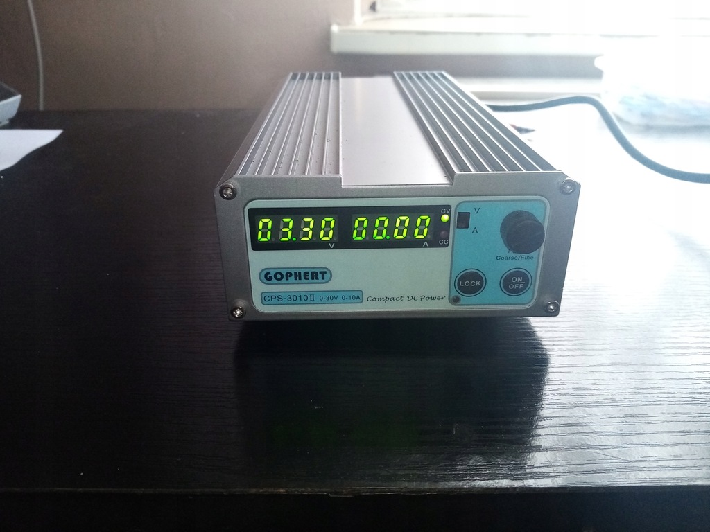 Zasilacz regulowany Gophert CPS-3010II 0-30V 0-10A