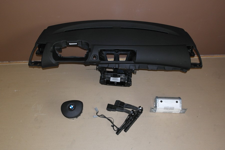 Kokpit Deska AirBag Bmw 1 E87 E81 E82 Lift Konsola