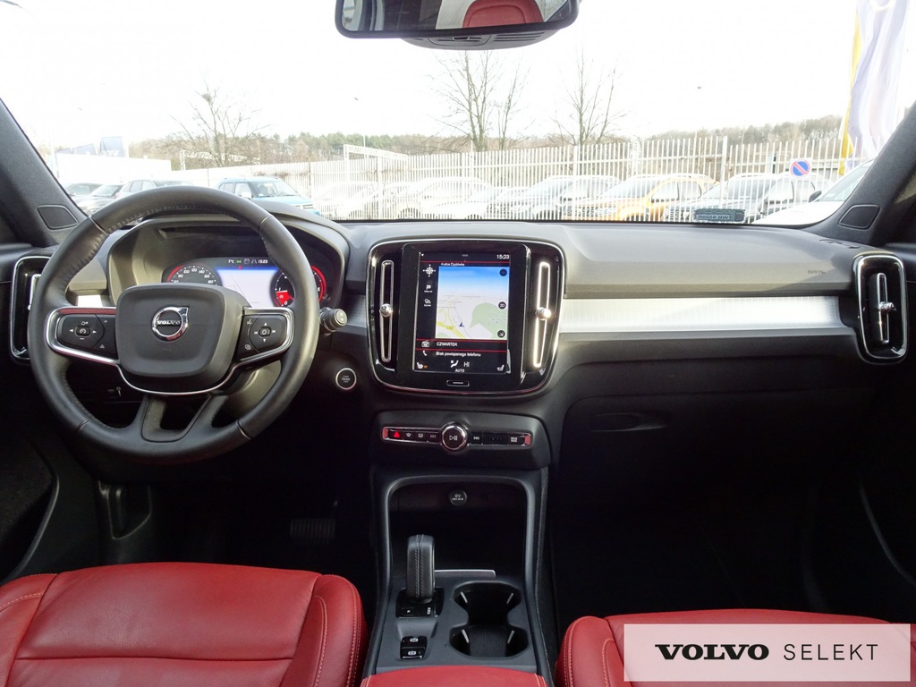 Volvo XC40 D4 AWD Gwarancja Salon PL 8951959882