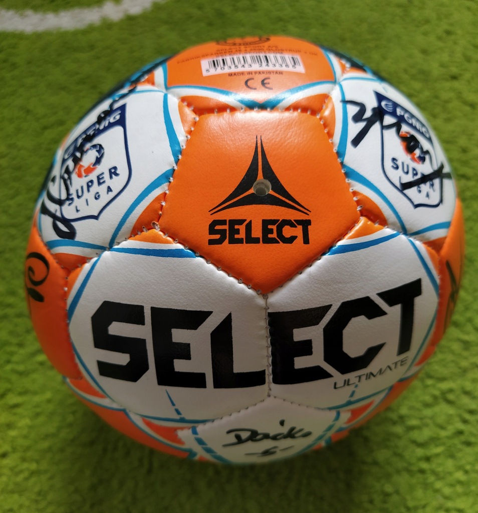 Piłka ręczna z podpisami zawodników Górnika Zabrze