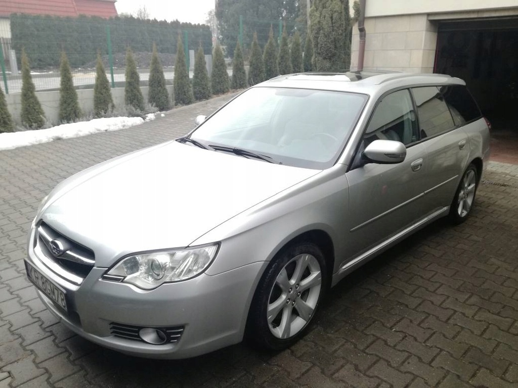 Subaru Legacy 3.0 H6 stan bardzo dobry