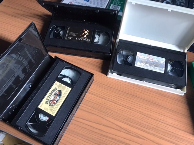 Купить Видеокассеты Комплект VHS кассет - 9 фильмов выгодная цена ...