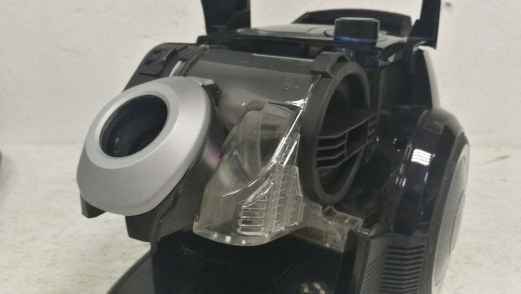 KD942 ODKURZACZ BOSCH RUNN'N PRO SILENCE 700W 73dB 7662637012