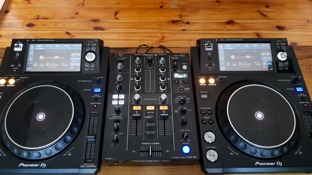 Pioneer XDJ 1000 mk2 (x2) + Pioneer DJM 450 mk2