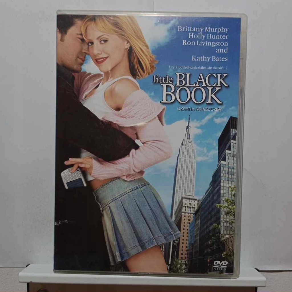 [DVD] Nick Hurran - Czarna Książeczka [G]