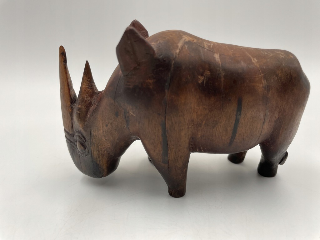 Drewniana rzeźba Figurka nosorożca