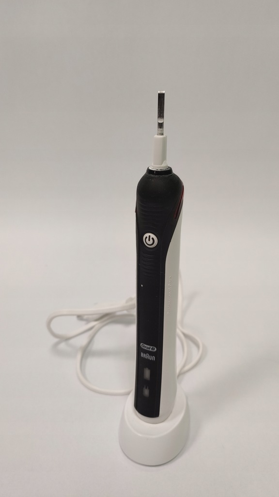 I4445 ORAL-B PRO 2 2000S SZCZOTECZKA ELEKTRYCZNA