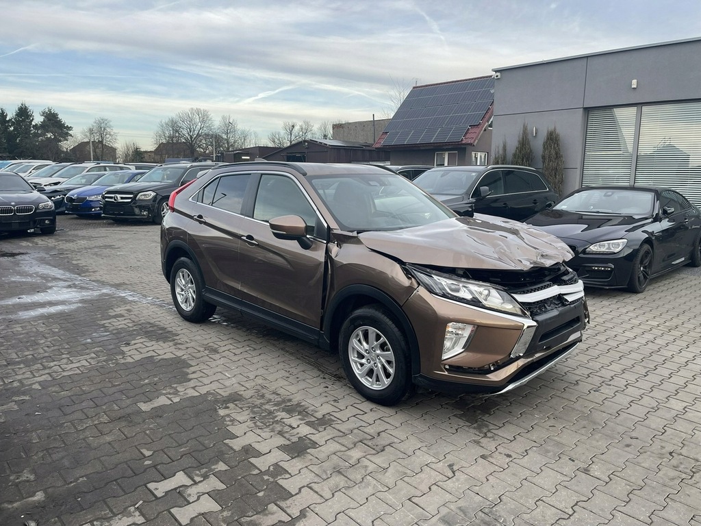 Mitsubishi Eclipse Cross Kamera Książka