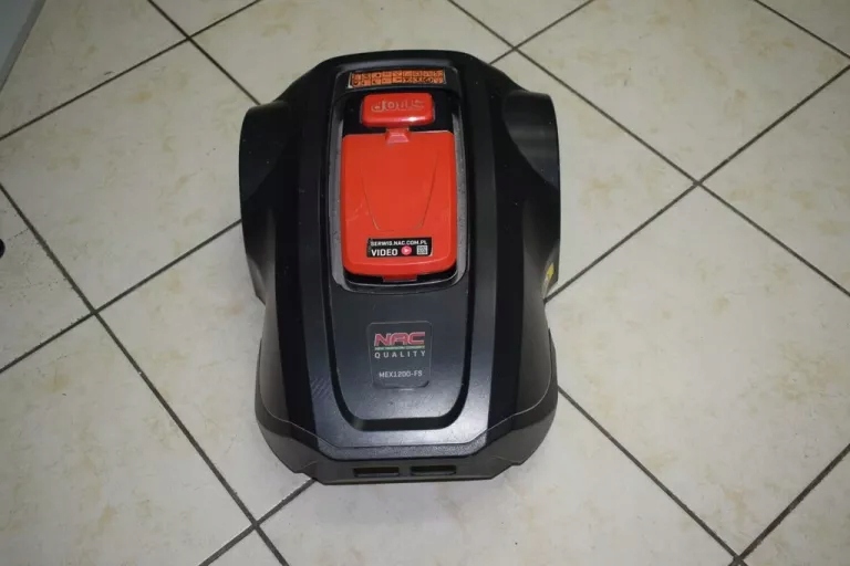 ROBOT KOSZĄCY NAC QUALITY MEX 1200FS + STACJA DOKUJĄCA