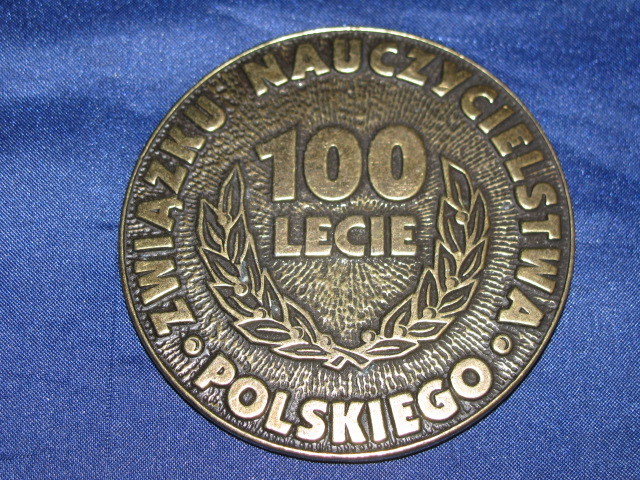 duży medal 100 LECIE NAUCZYCIELSTWA POLSKIEGO