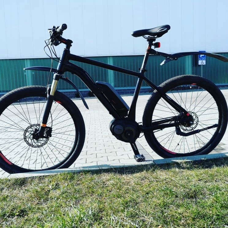 rower elektryczny CUBE Bosch