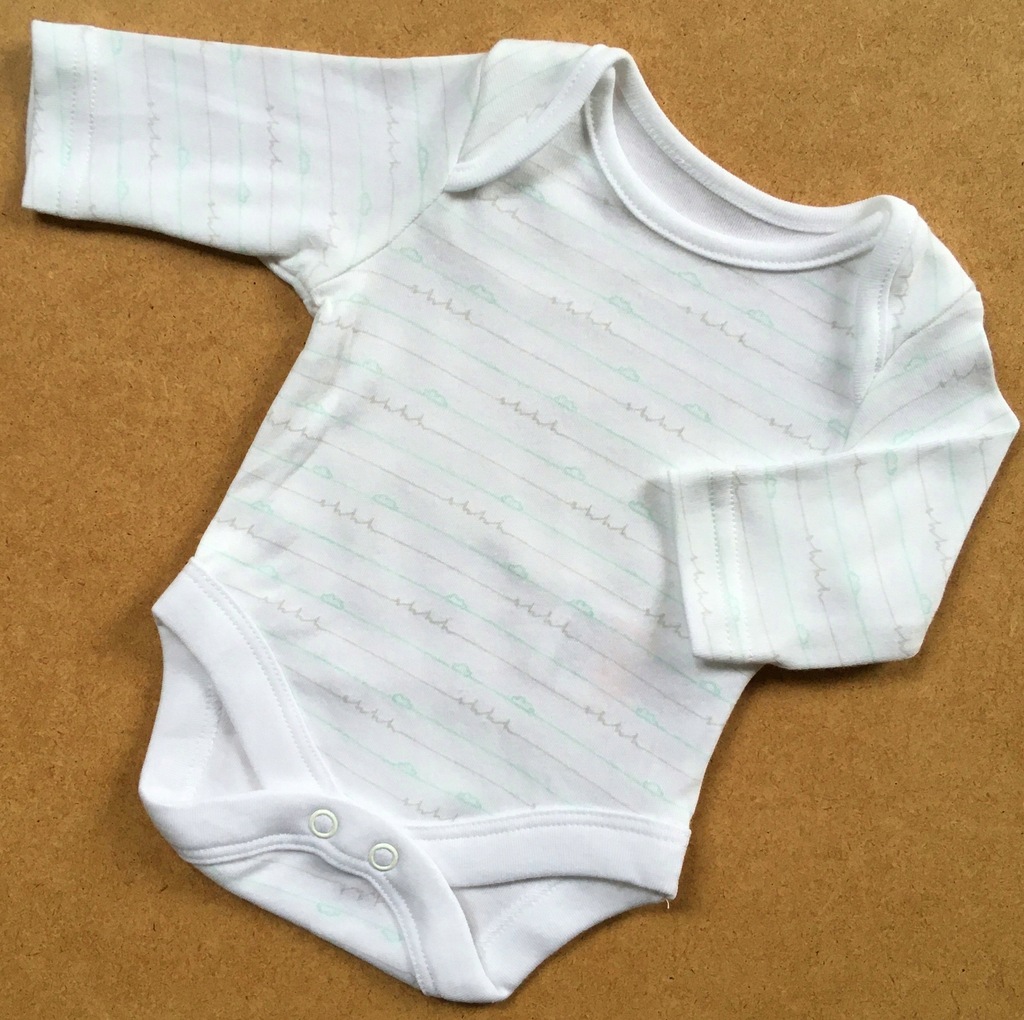 MOTHERCARE wcześniak body chmurki 2,3 kg