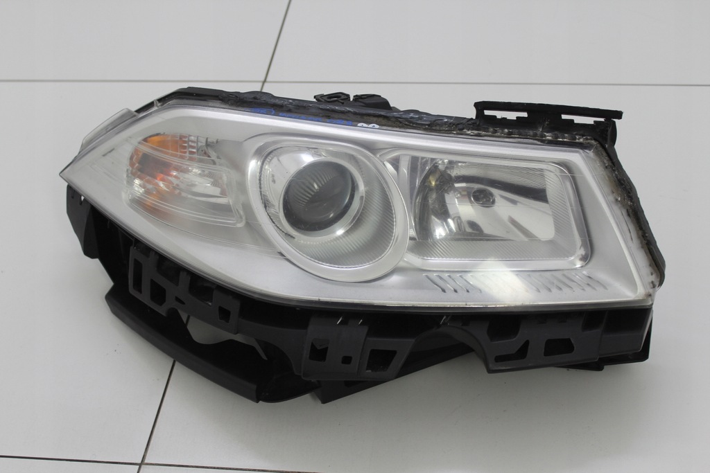 LAMPA PRAWY PRZÓD RENAULT MEGANE II LIFT 0610R