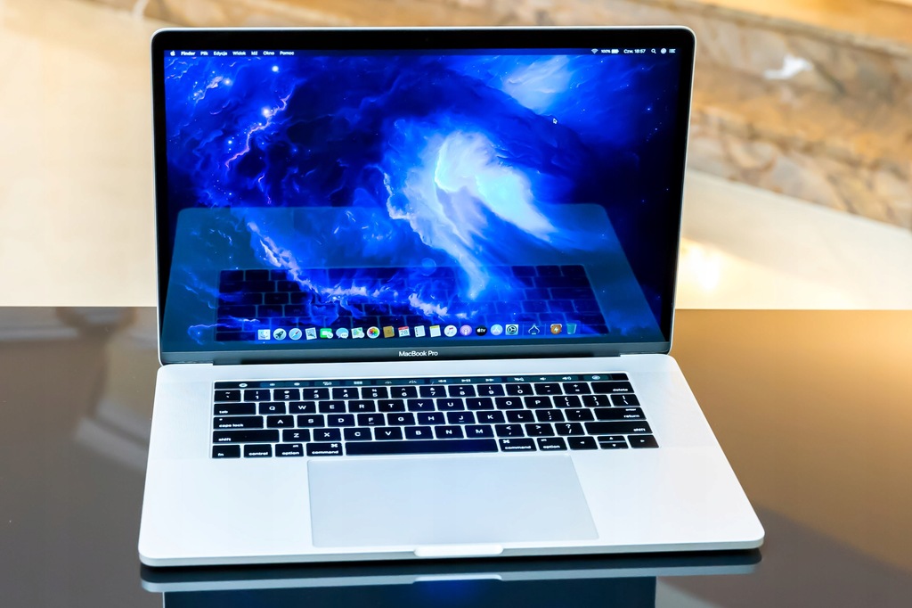 MacBook Pro 15 i7 2,8 16 1TB AppleCare11.2020 FV23