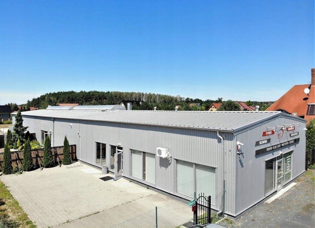 Komercyjne, Jelcz-Laskowice, 553 m²