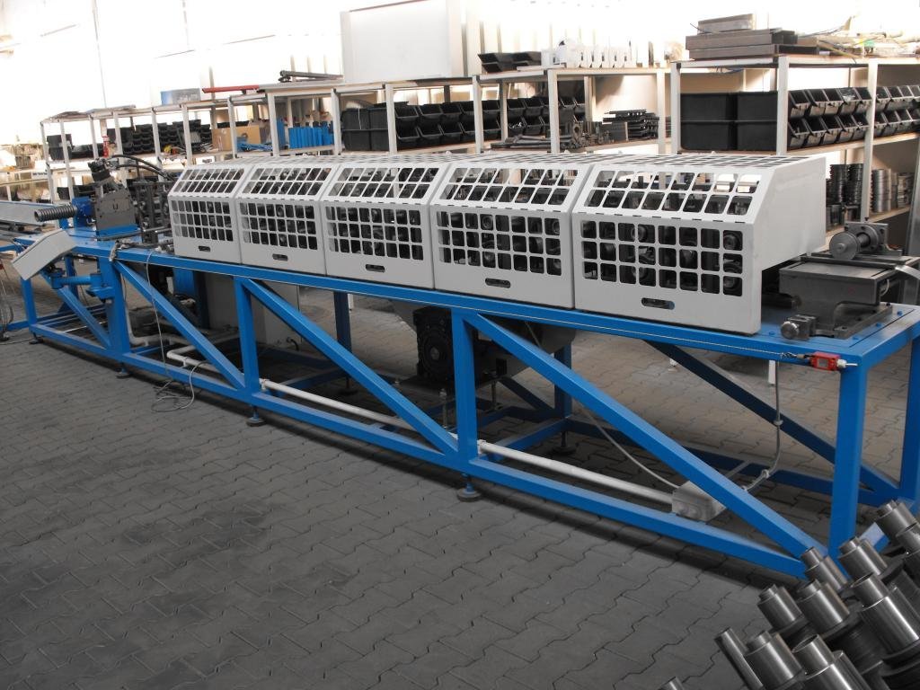 Profil ścienny CW i UW linia maszyna profilarka do produkcji