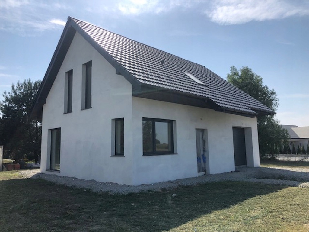 Dom, Oława (gm.), Oławski (pow.), 136 m²
