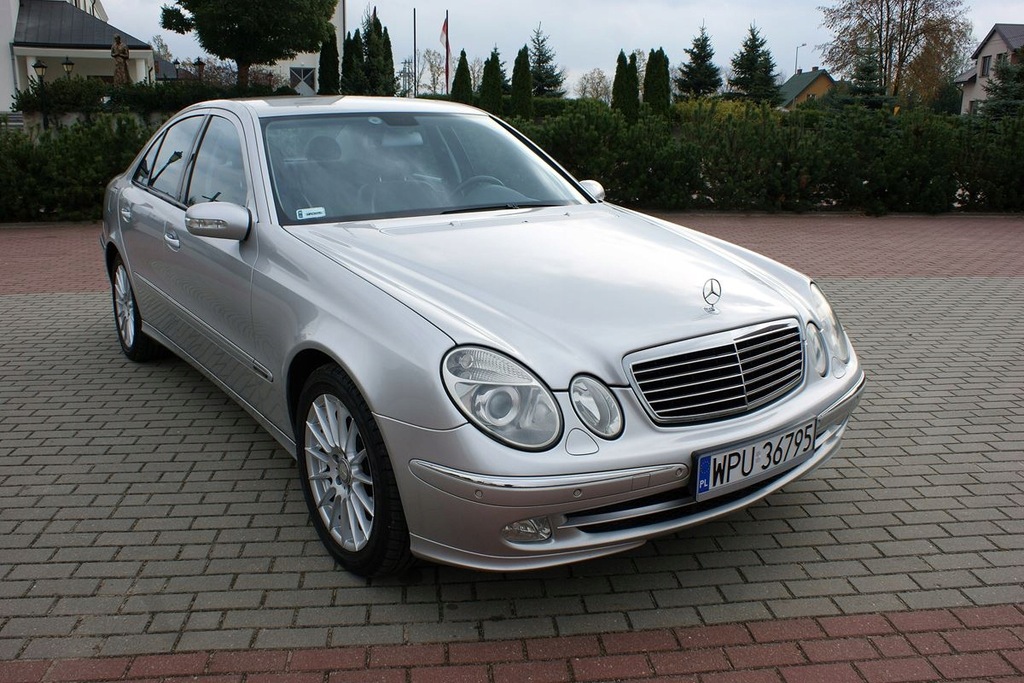 MercedesBenz Klasa E W211 2.2 CDI *Avantgarde