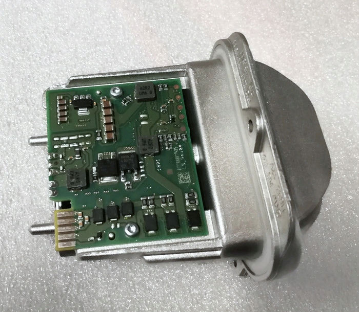Przetwornica moduł Opel Astra K 796.03.110.99 - 8272231024
