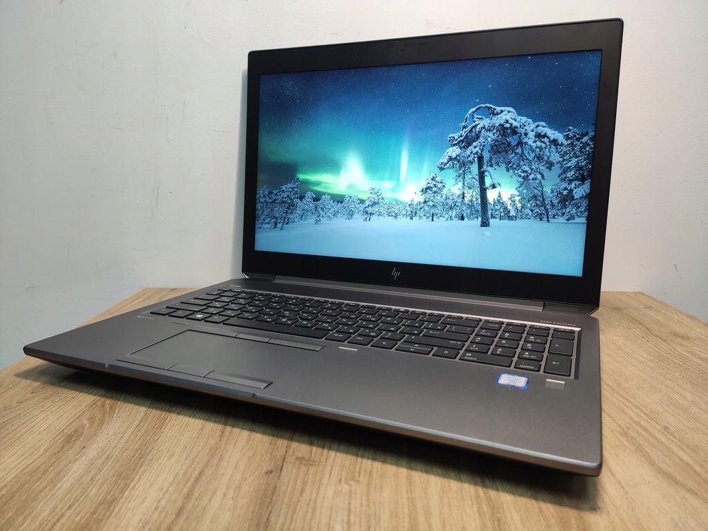 HP ZBook 15 G6 i7-9850H 32/512SSD Quadro T1000 4GB