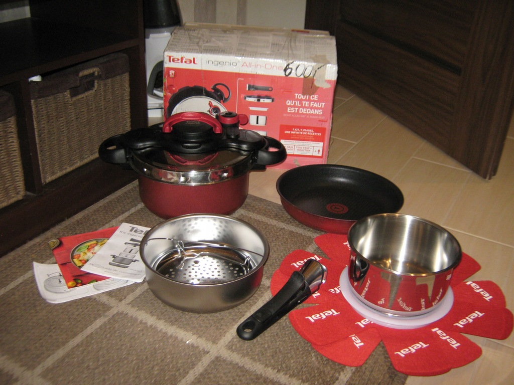 Szybkowar Tefal Ingenio All in One P4704232 Zestaw