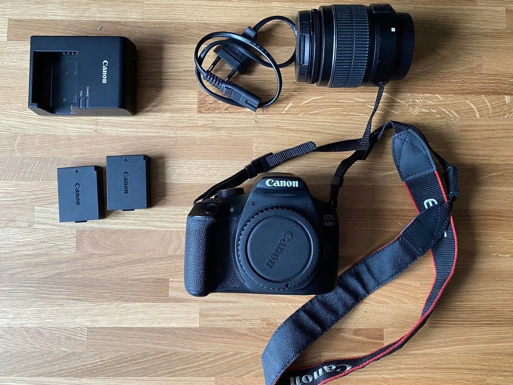 Canon EOS 1300D [KIT] + torba i druga bateria