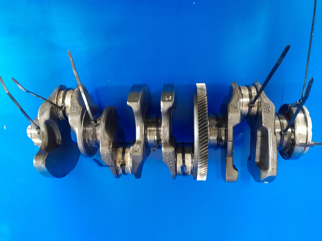 WAŁ KORBOWY OPEL INSIGNIA B 2.0 CDTI LSQ B20DVH F20DVH