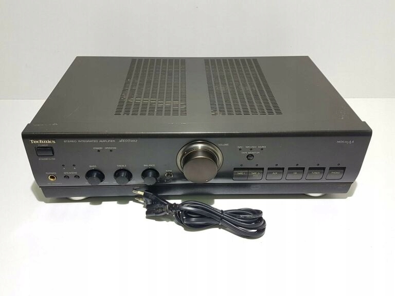 WZMACZNIACZ TECHNICS SU-A600MK2