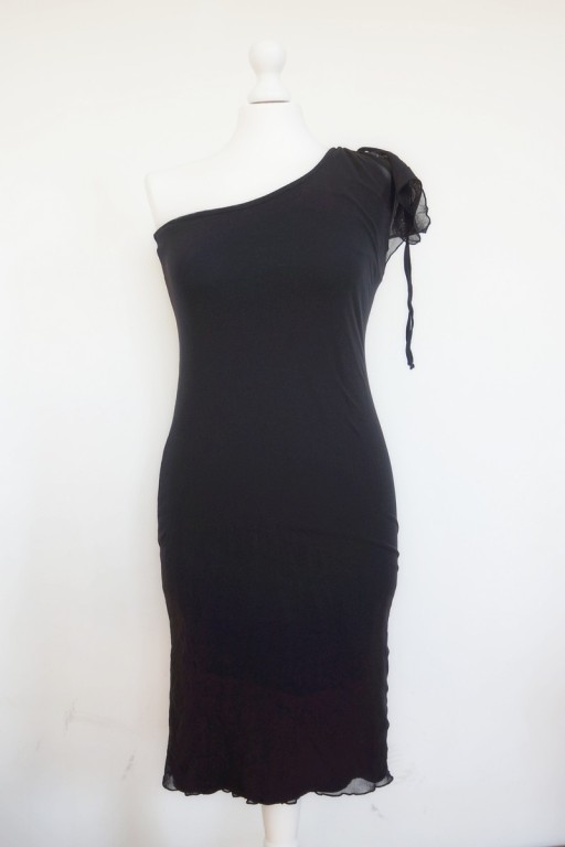 Czarna prosta sukienka KIT na jedno ramię, r. 36