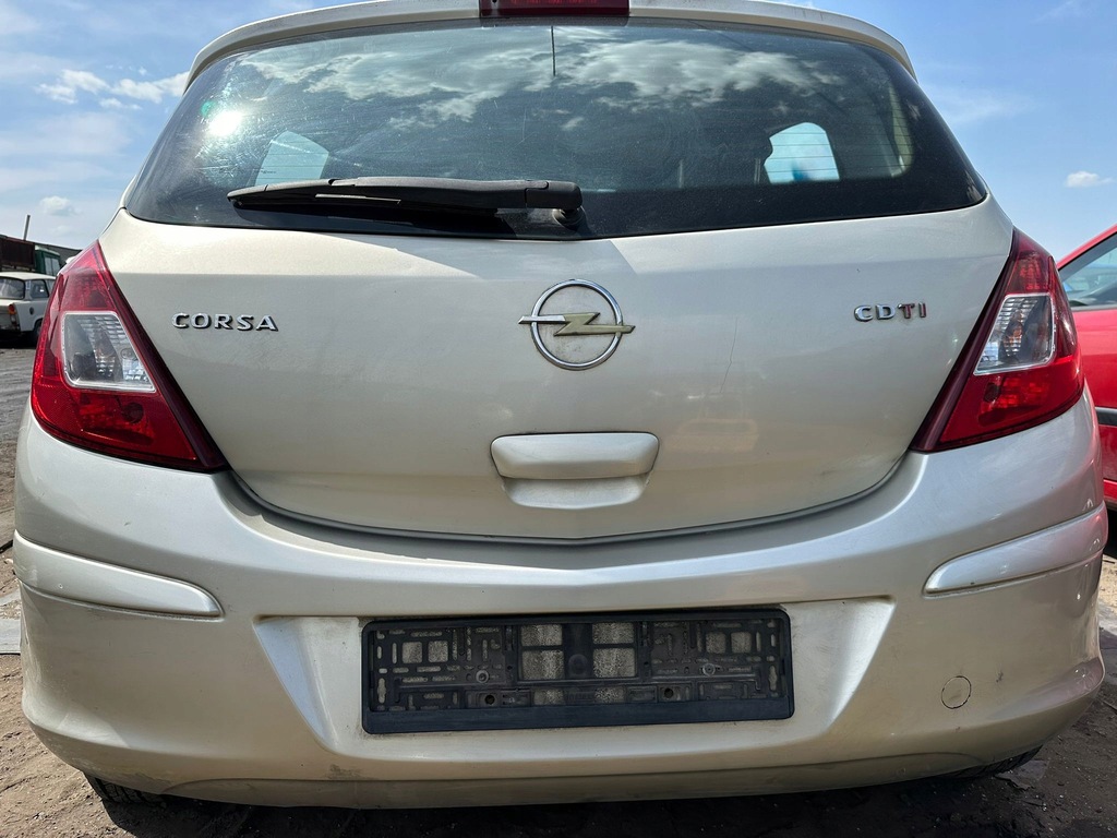 Opel Corsa D 06-14 ZDERZAK TYLNY TYŁ kod lakieru Z40M
