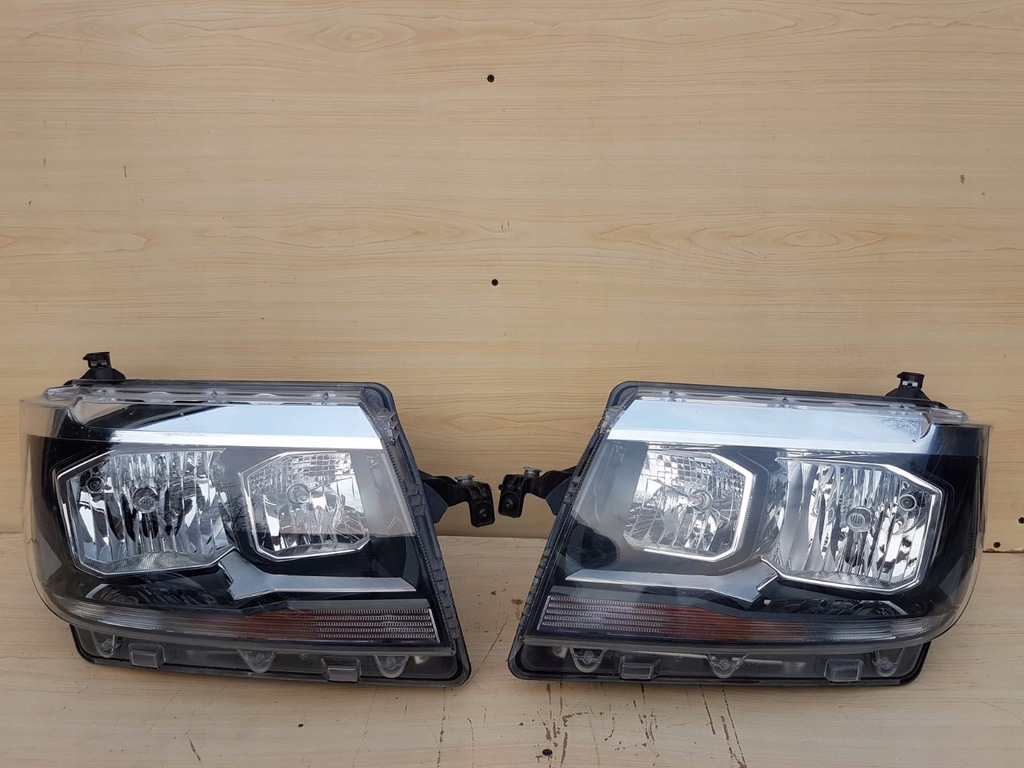 Lampa przod przednia lewa prawa VW CRAFTER 2 7C0