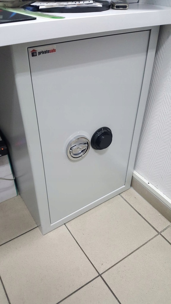 Sejf S1 na broń, pieniądze itp. PRIVATESAFE PR75S1