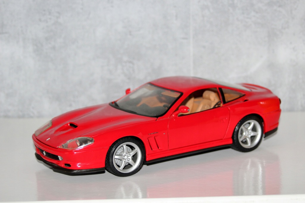 MAISTO FERRARI 550 MARANELLO 1/18