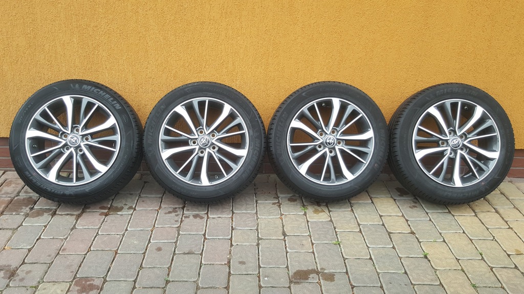 TOYOTA AVENSIS VERSO FELGI OPONY 215/55 R17 17x7J