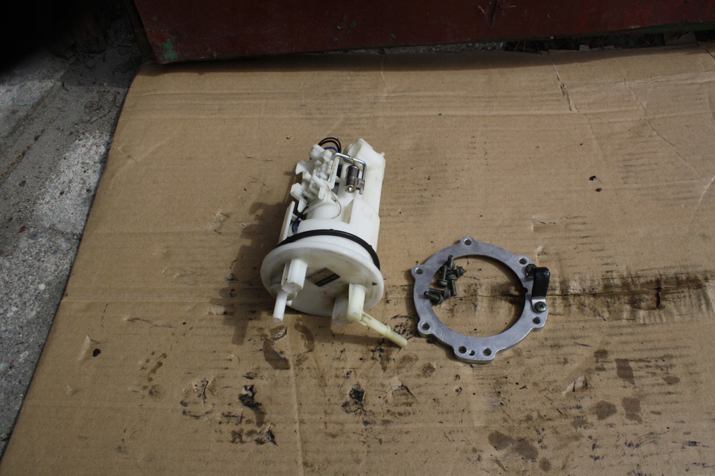 Pompa Paliwa Paliwowa Yamaha R1 RN12 04-06.