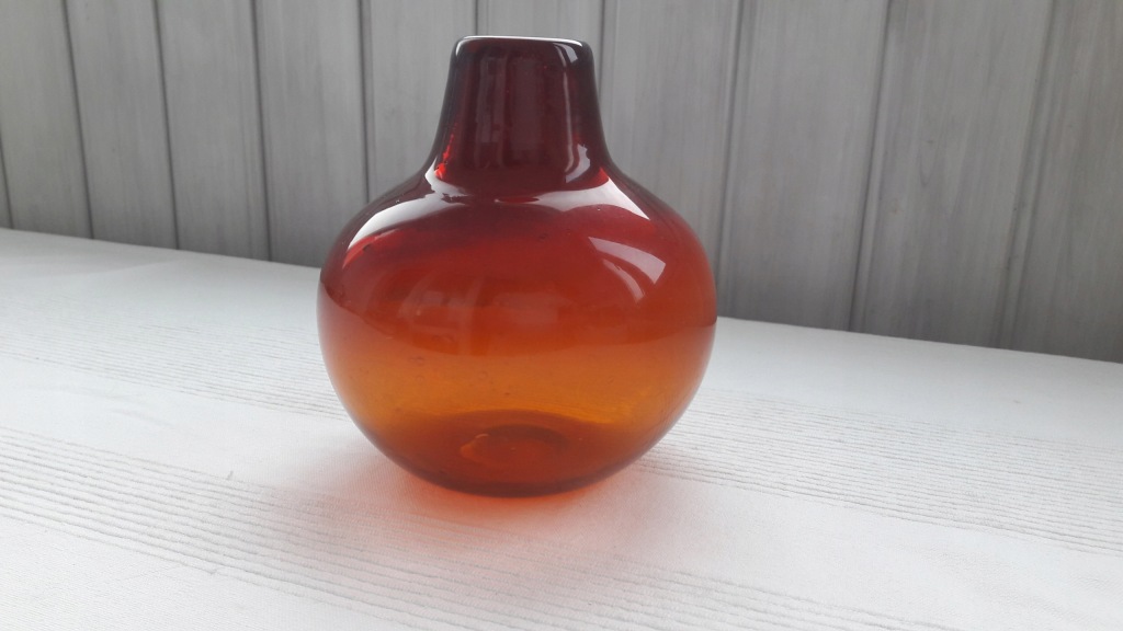 Rubinowo miodowy wazon Huta Tarnowiec