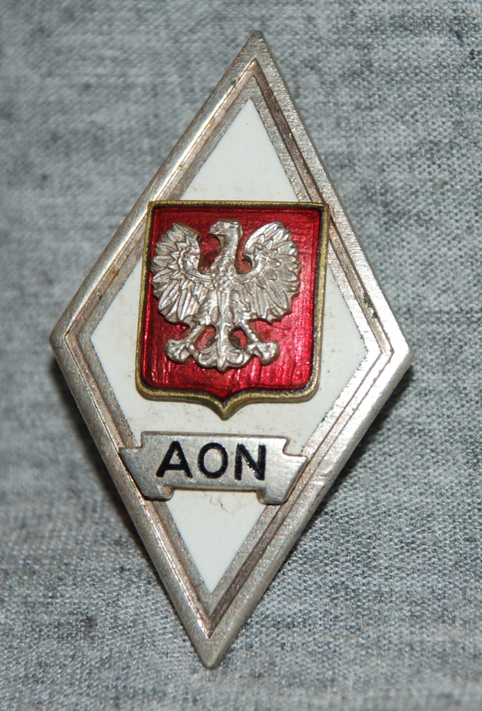 Odznaka absolwentka Akademii Obrony Narodowej AON