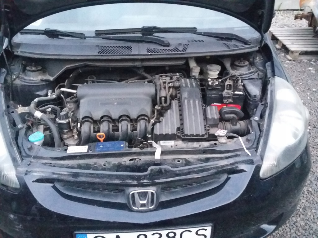 Honda JAZZ 1,4 zarejestrowana uszkodzona zadbana