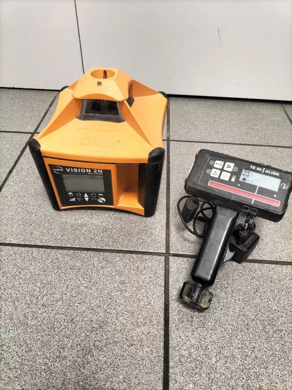 NIWELATOR LASEROWY OBROTOWY THEIS VISION 2N PLUS RADIO