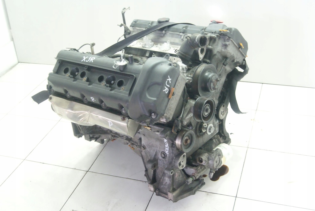 AJS v4
