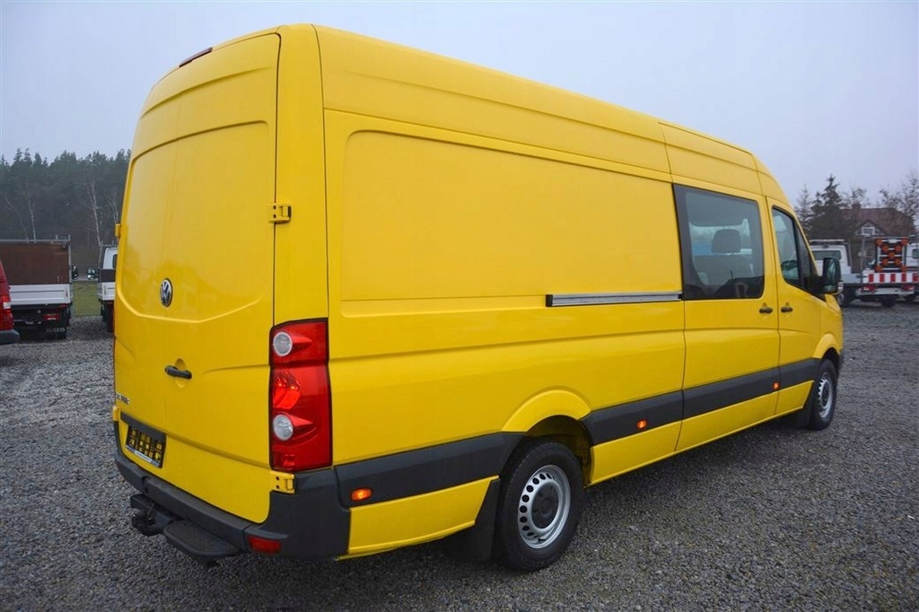 VOLKSWAGEN CRAFTER 2,5 TDI DOKA BRYGADÓWKA 7OSÓB