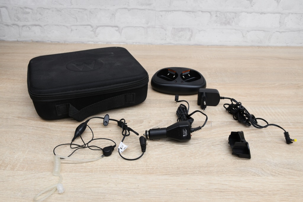 Akcesoria Zasilacz ładowarka headset etui do Krótkofalówki Motorola T81