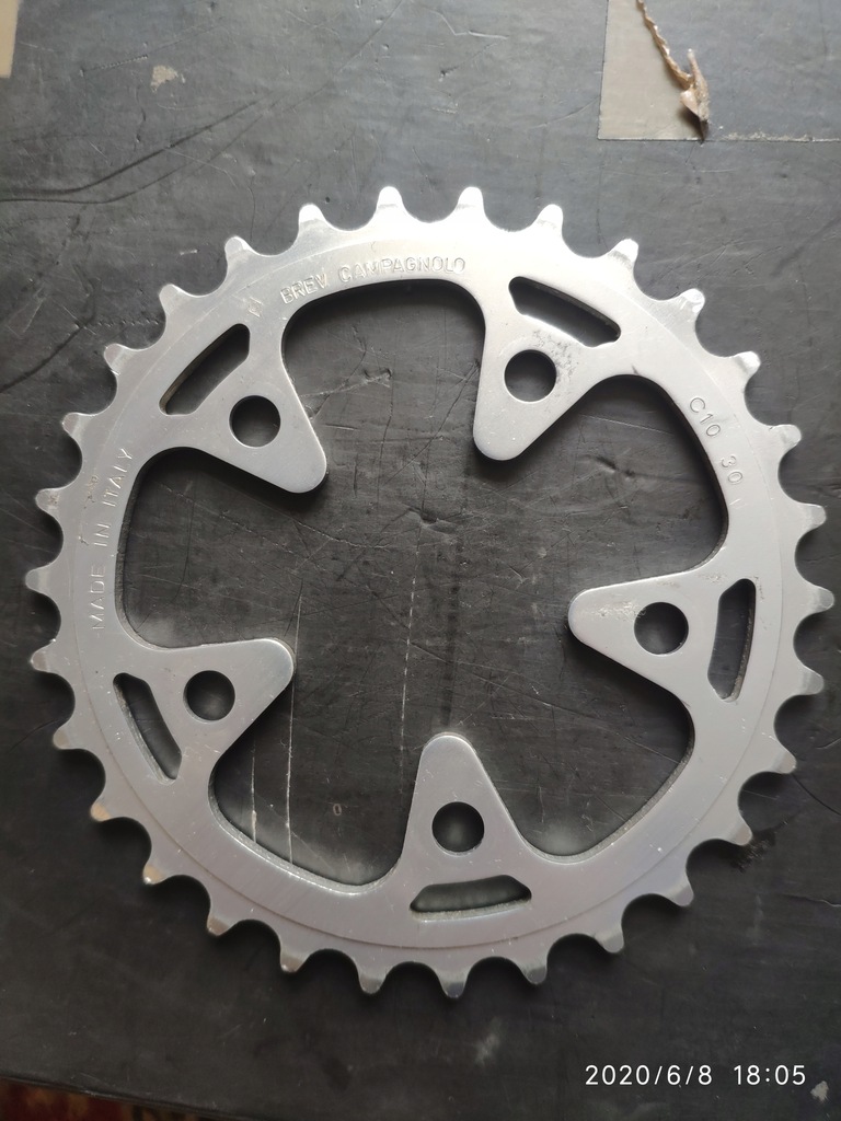 CAMPAGNOLO 30 zębów rozstaw śrub 45 mm jak nowa !