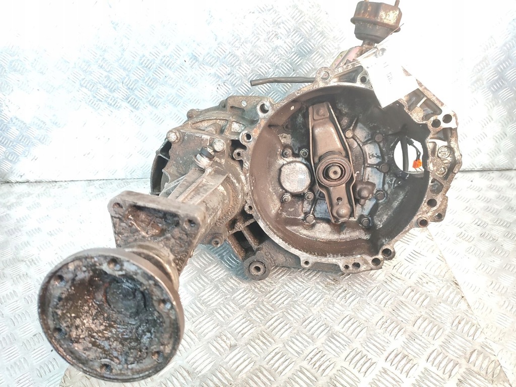 SKRZYNIA BIEGÓW VW TRANSPORTER T4 2.5 TDI 88KM DKA 13191793549