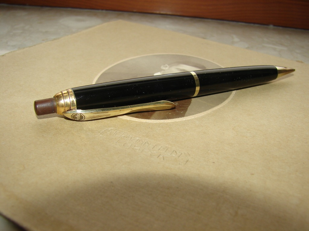 Geha 810 - stary ołówek