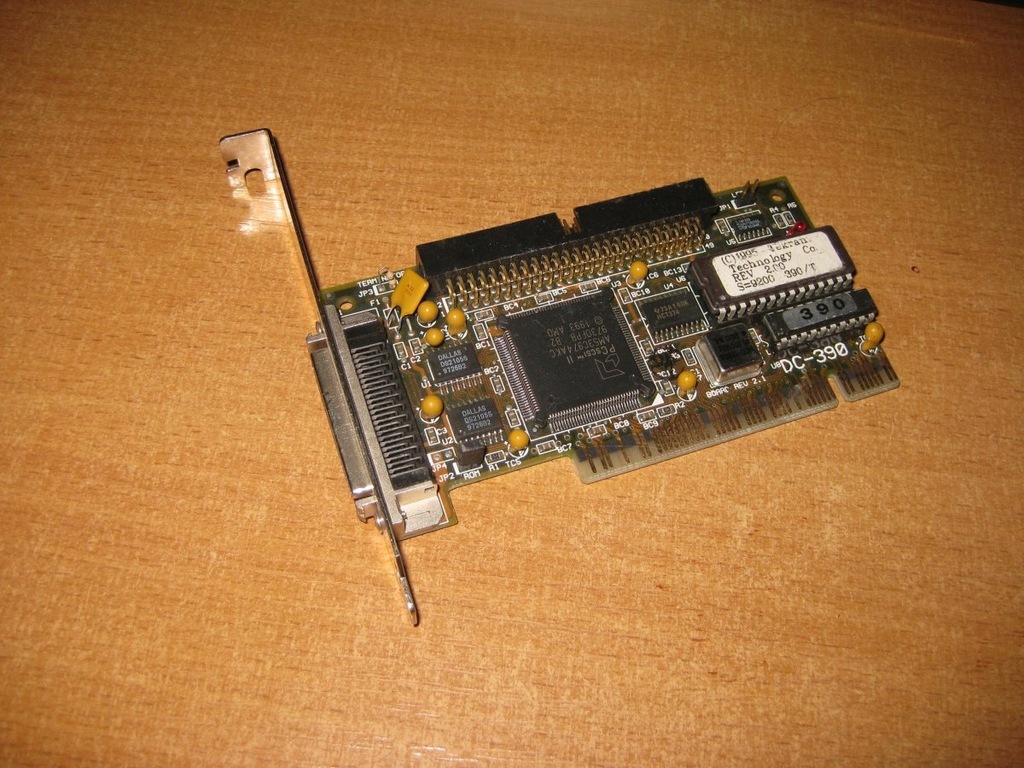 Kontroler SCSI TEKRAM DC-390