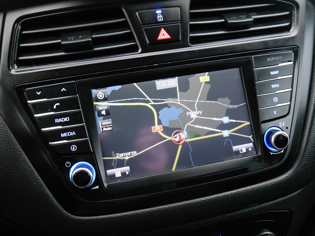 Купить 2017 год LED NAVI ALU КАМЕРА С ПОДОГРЕВОМ НАПРАВЛЕНИЯ. ПОЛНЫЙ: отзывы, фото, характеристики в интерне-магазине Aredi.ru