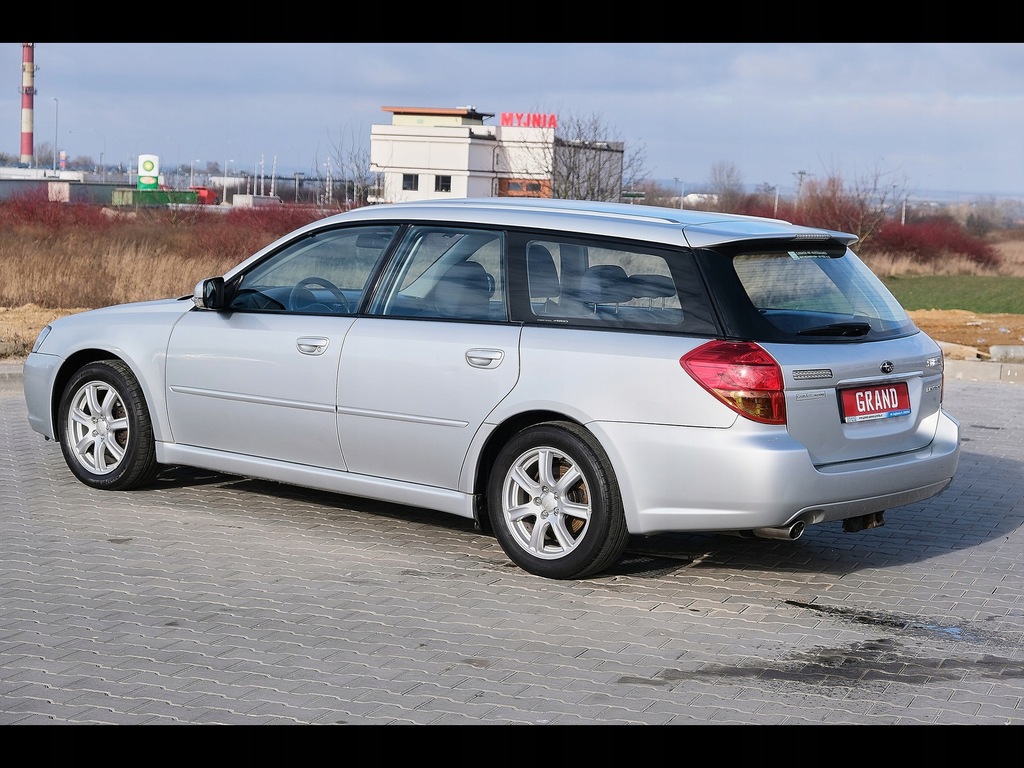 Subaru Legacy 16v 4x4 climatronic 9758136130 oficjalne