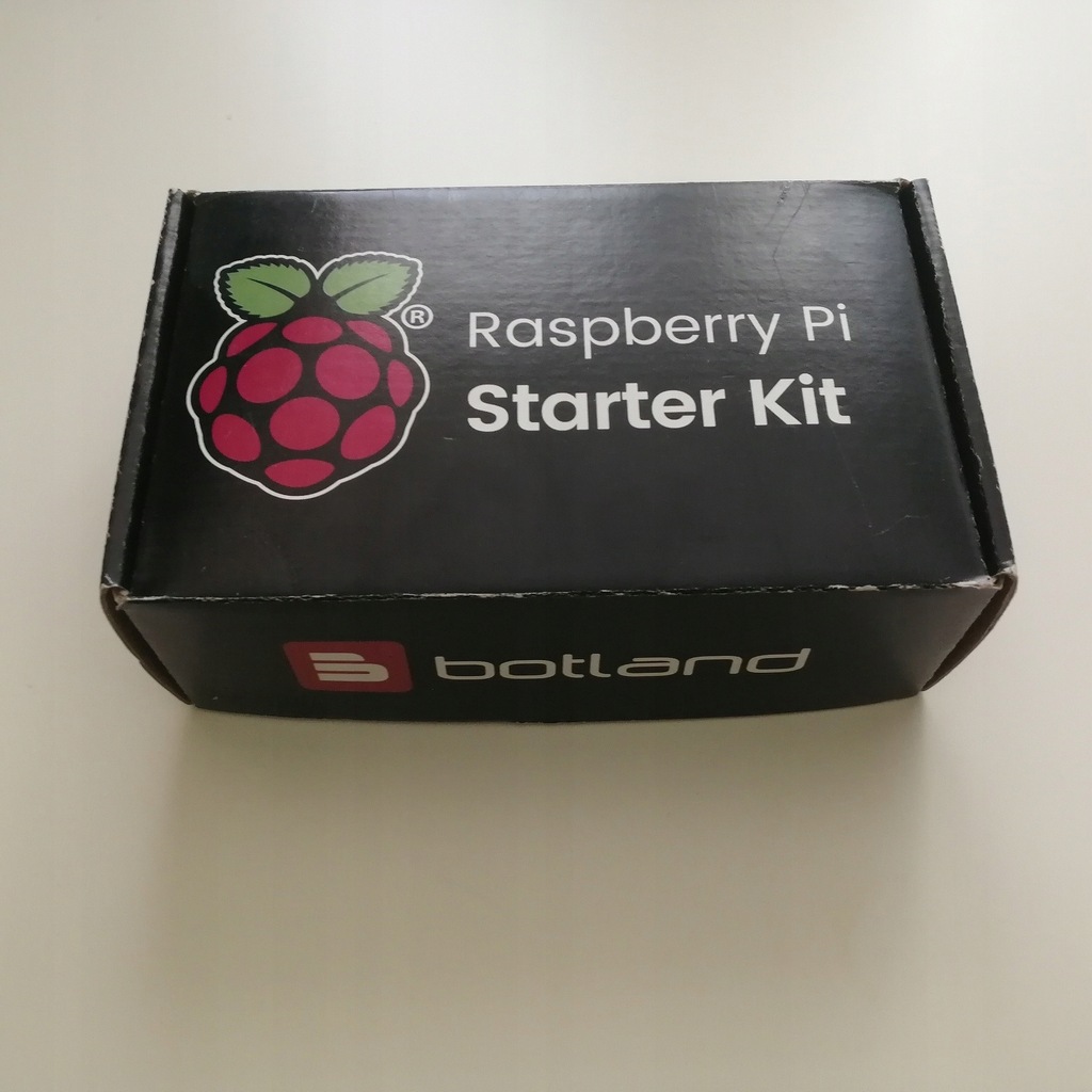 Raspberry Pi 3 B WiFi Starter Kit z akcesoriami